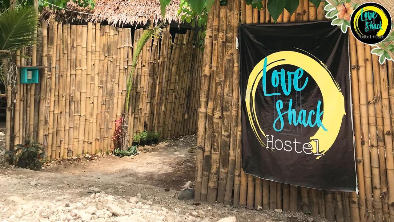 Shack & Cafe Hostel